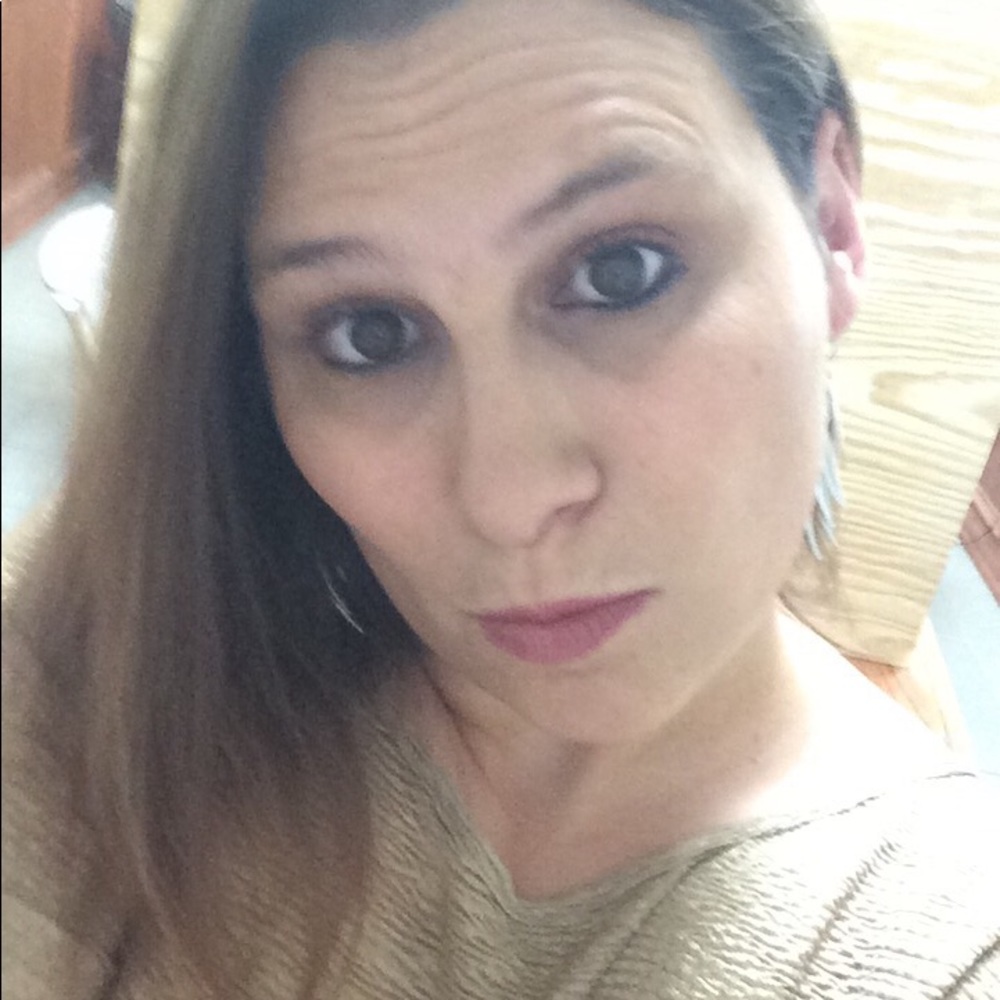 Meet your Posher, Sharon